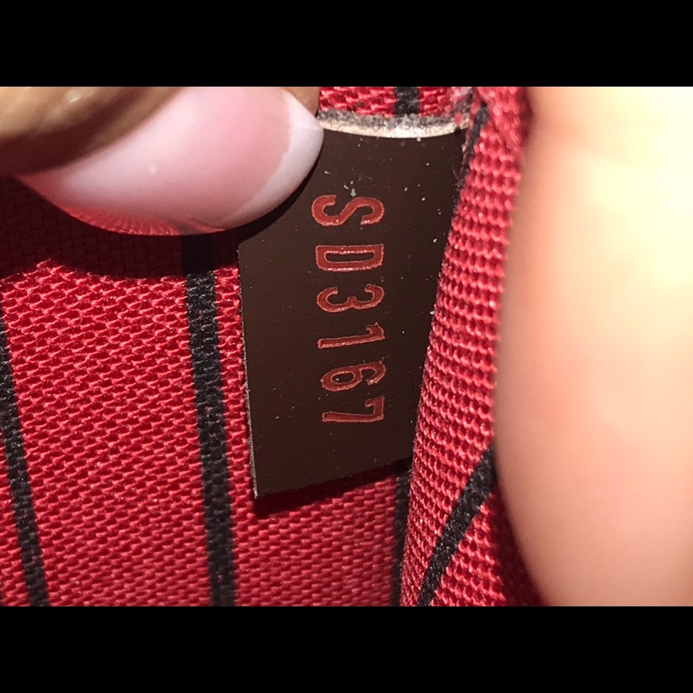 AUTHENTIC Louis Vuitton clutch